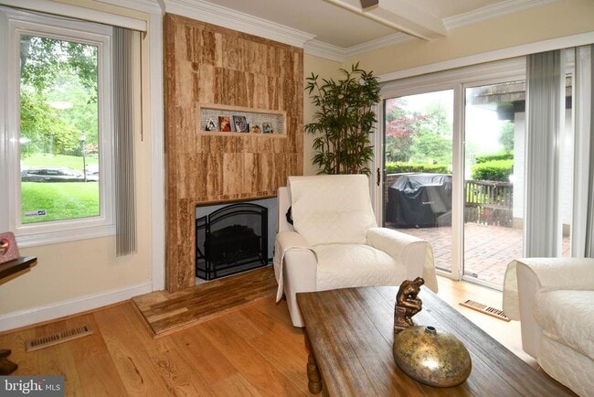 Photo - 9401 Hickory View Pl