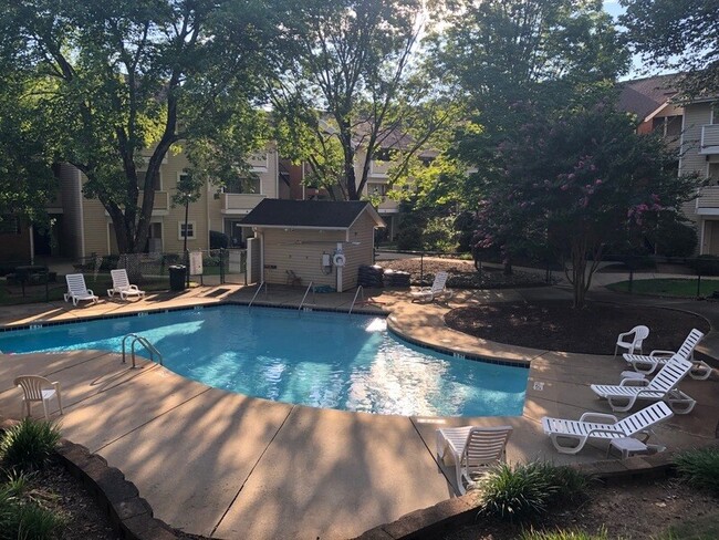 Building Photo - 2601 Duncan Chapel Rd Unit J302