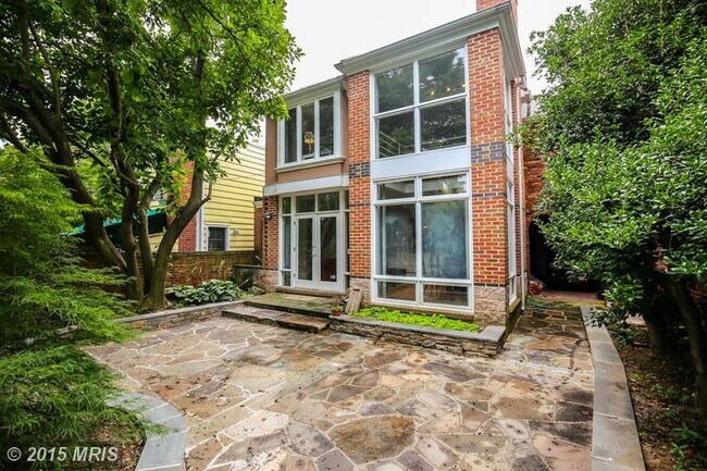 Photo - 1421 34th St NW