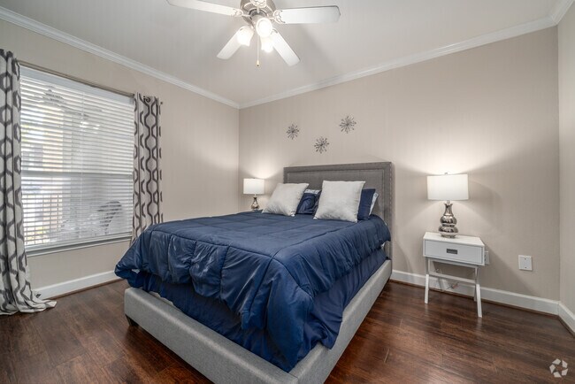 1BR, 1BA - 714SF - Bedroom - Retreat at Lakeside