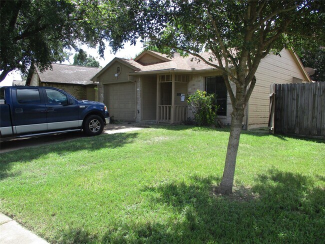 Building Photo - 19947 Mountain Dale Dr Rental