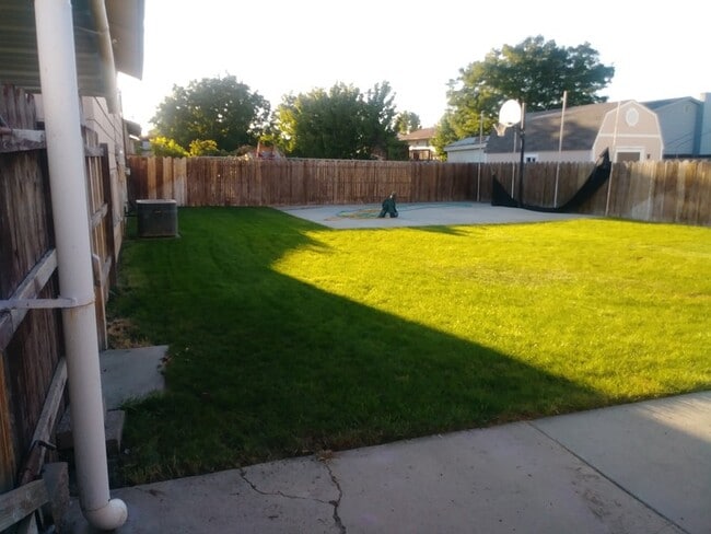 Photo - 1375 E 550 S