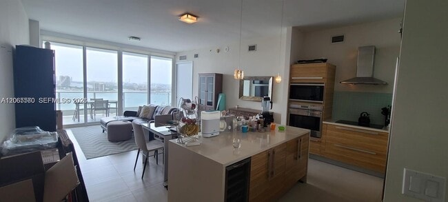 Photo - 2020 N Bayshore Dr Unit 1706