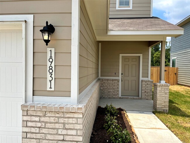 Building Photo - 19831 Redbay Fir Ct