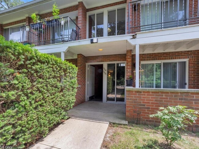 Building Photo - 1156 Osterman Ave Unit B