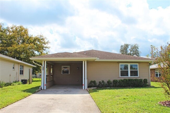Photo - 608 Lark Dr House