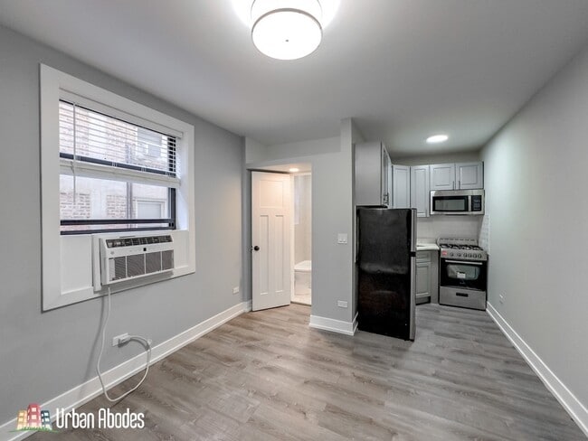 Photo - 503 W Belmont Ave Unit A03C