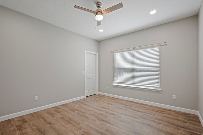 Photo - 2 Bed / 1 Bath Duplex for Rent – $1,350/Month