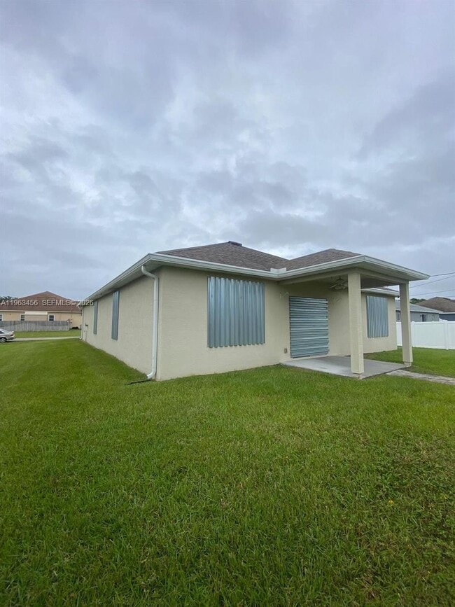 Photo - 1781 SW Cinema St