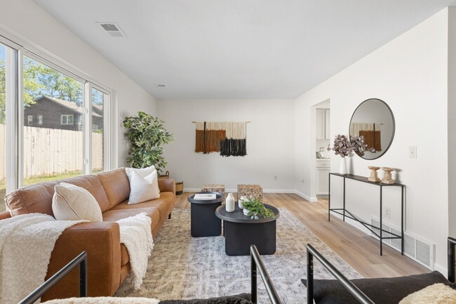 Photo - 2666 Sherwood Cir
