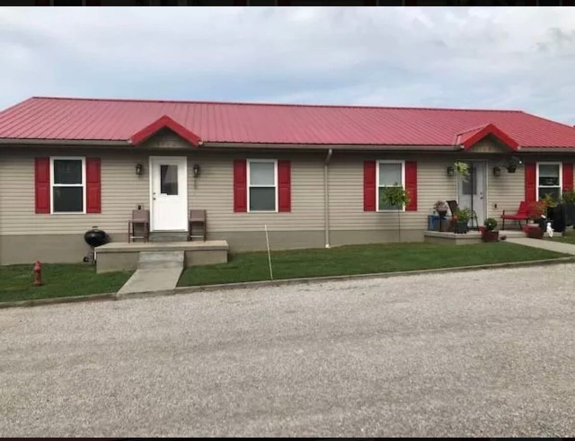 Photo - 1106 Red Roof Dr