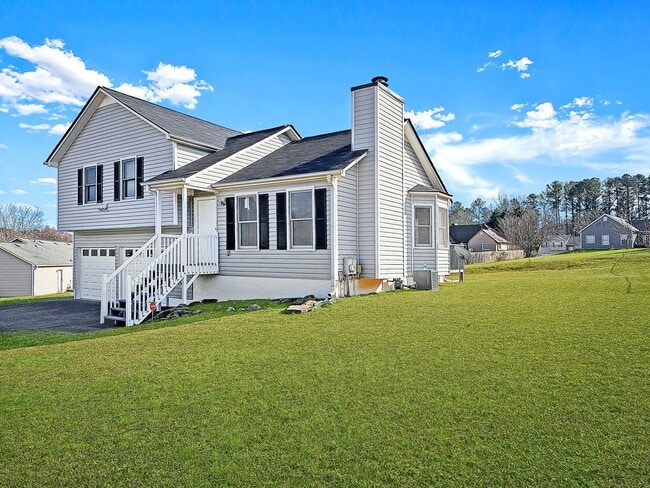 Photo - Charming 3 Bed, 2 Bath Home in Douglasvill...