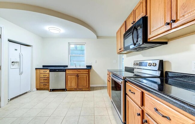 Photo - 805 Holiday Ave