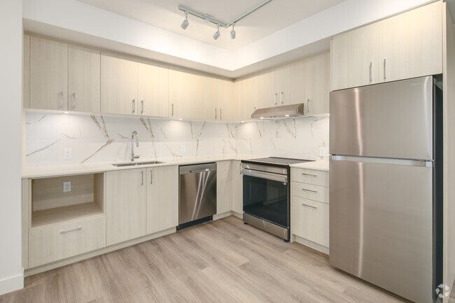 3BR, 2BA - 896SF - Kitchen