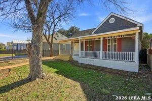 Photo - 202 Helena St