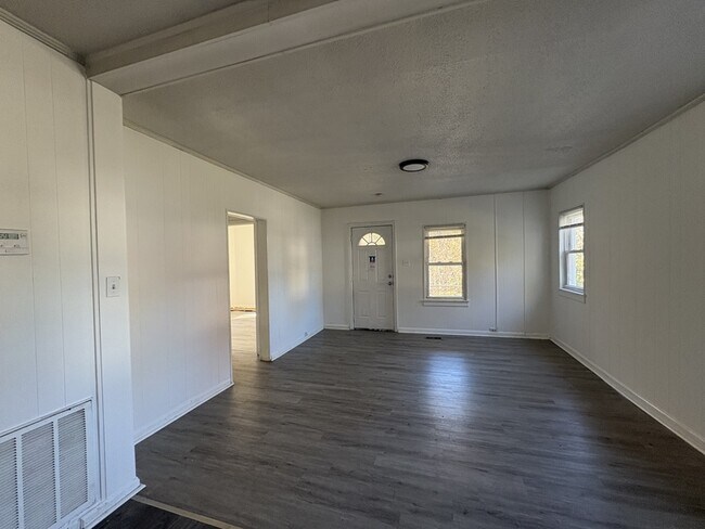 Photo - 1964 Bethel Ave