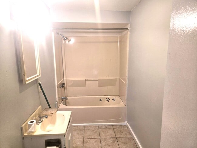1838 Mercer Rd Unit 1