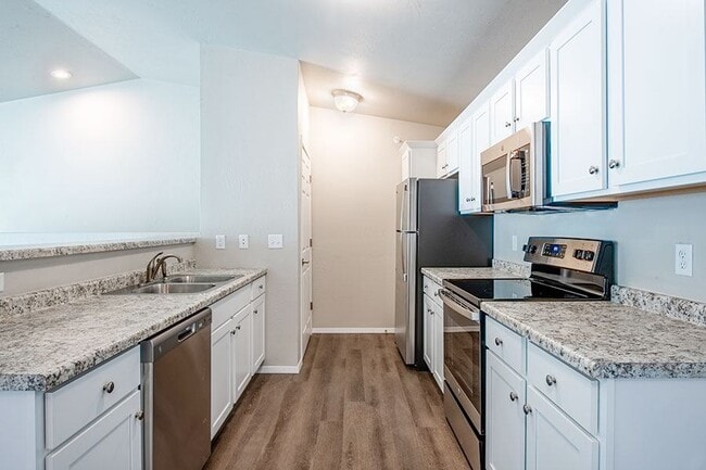PRAIRIE VIEW ESTATES