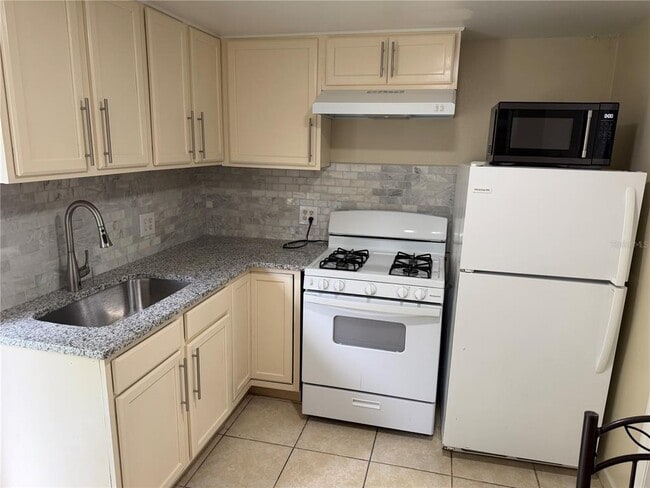 Photo - 613 Carol Terrace Unit 2