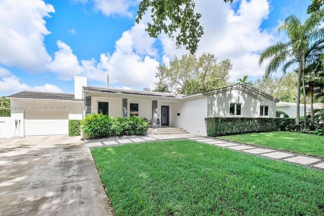 Photo - 1525 Mantua Ave