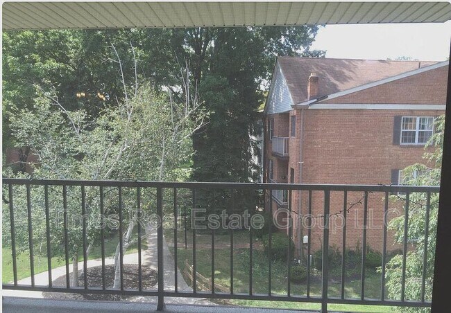 Photo - 400 Drummers Ln