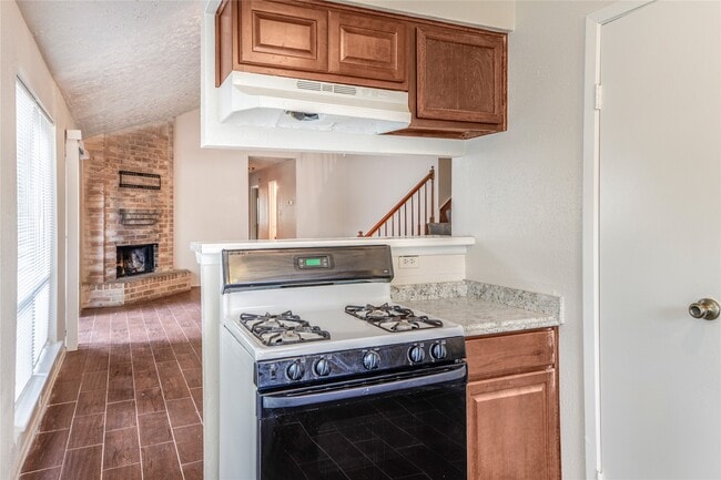 Photo - 10025 Rosbrook Dr