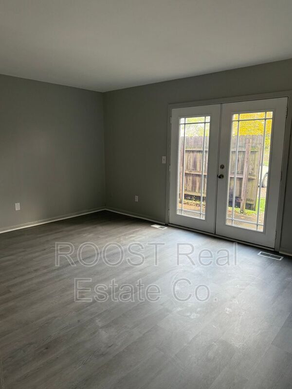 Photo - 6820-6826 Emerald Ave