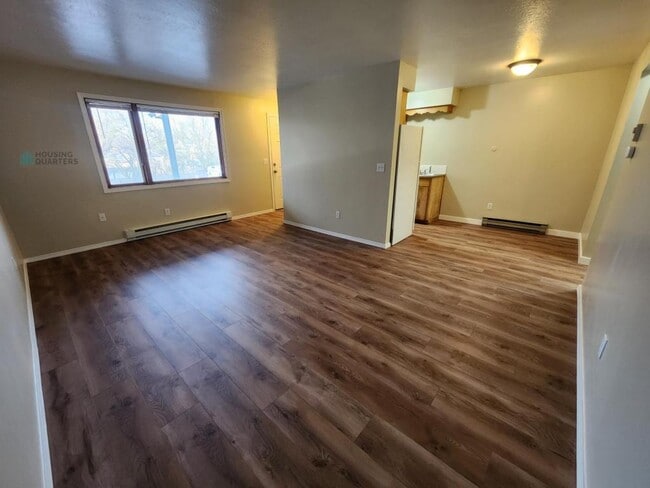 Photo - 2014 W Broadway Ave