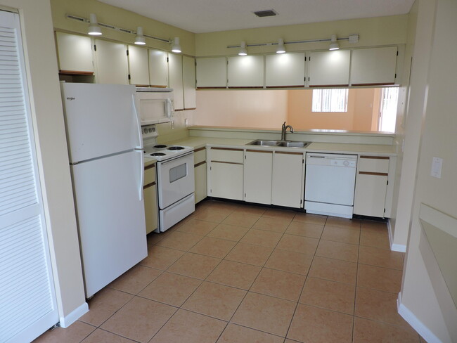 Photo - 6239 Riverwalk Ln