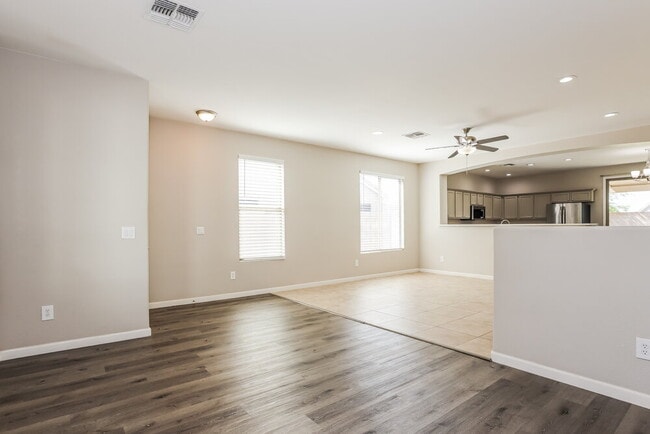 Photo - 40994 N Vine Ave