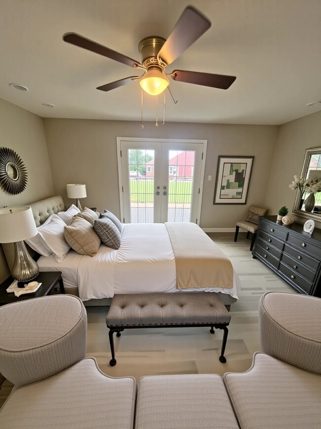 Photo - 2502 N Houston Dr