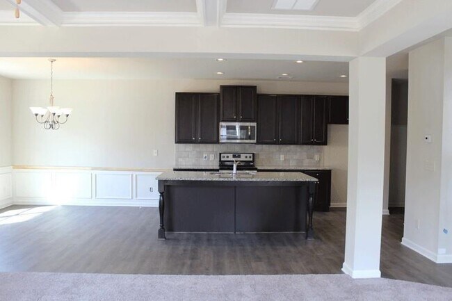 Photo - 2132 Black Pebble Cir