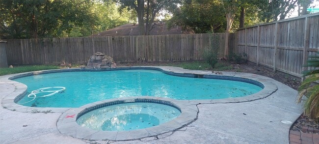 Photo - 4629 Cedar Oaks Ln