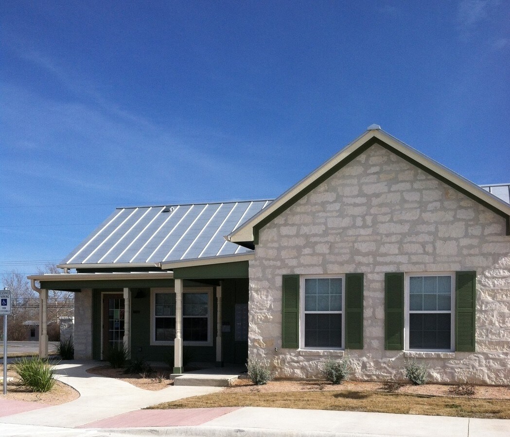 Chandler Place Apartments - Chandler Place Apartments