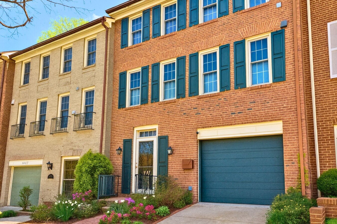 Photo - 2329 S Queen St