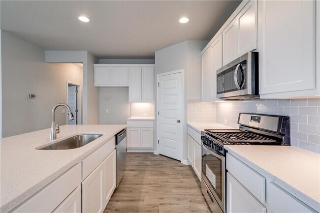 Photo - 2205 Limestone Lake Dr