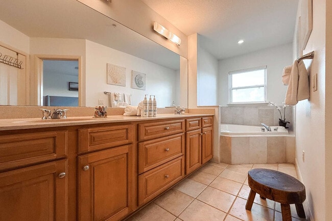 245 17th St N Unit SI ID1591538P