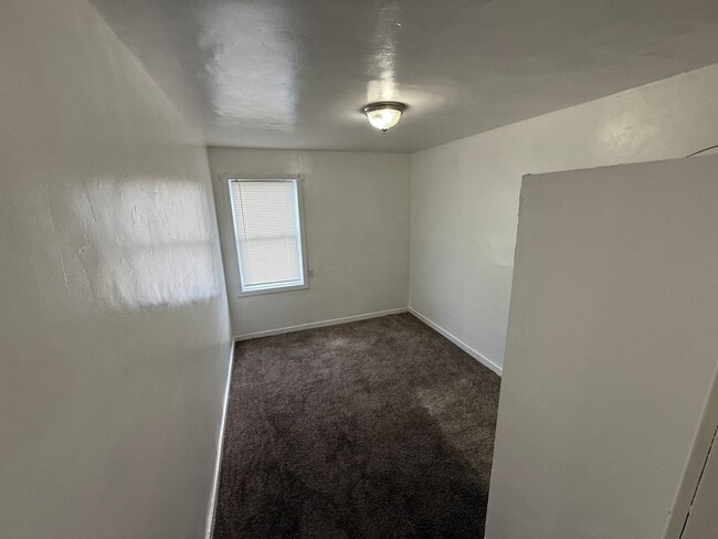 Photo - 2 Bedroom / 1 Bathroom Apartment in Madras Oregon Unit MVL 812 - #8