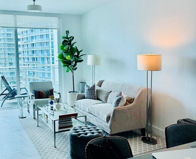 Photo - 1080 Brickell Ave Unidad 1703