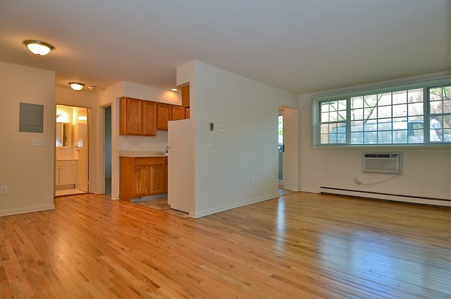 Photo - Vail Gardens