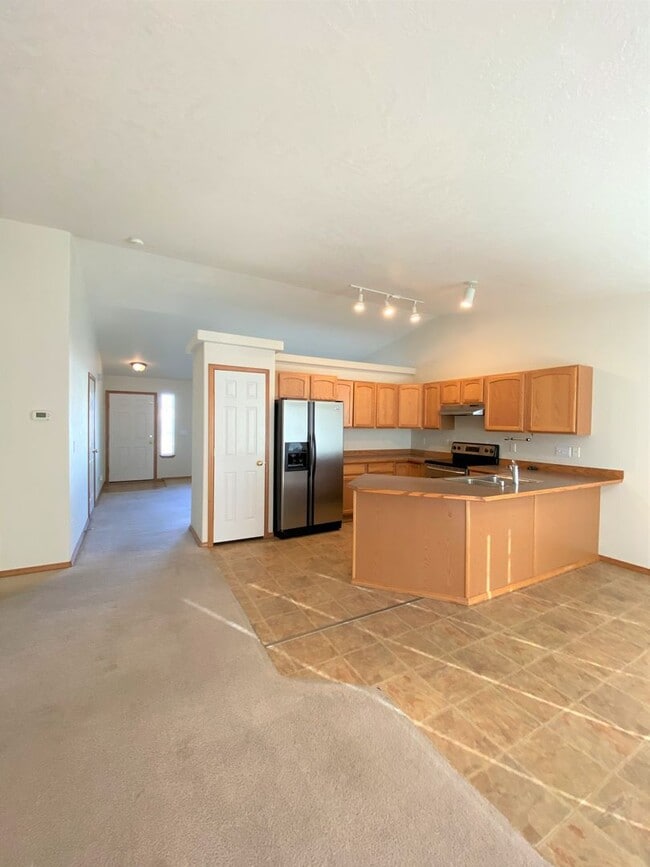 Photo - 8004 Chehalis Dr