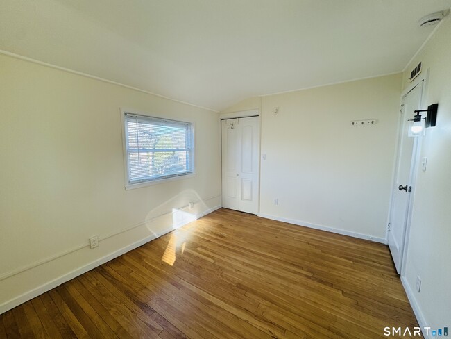 Photo - 11 Trefoil Ct