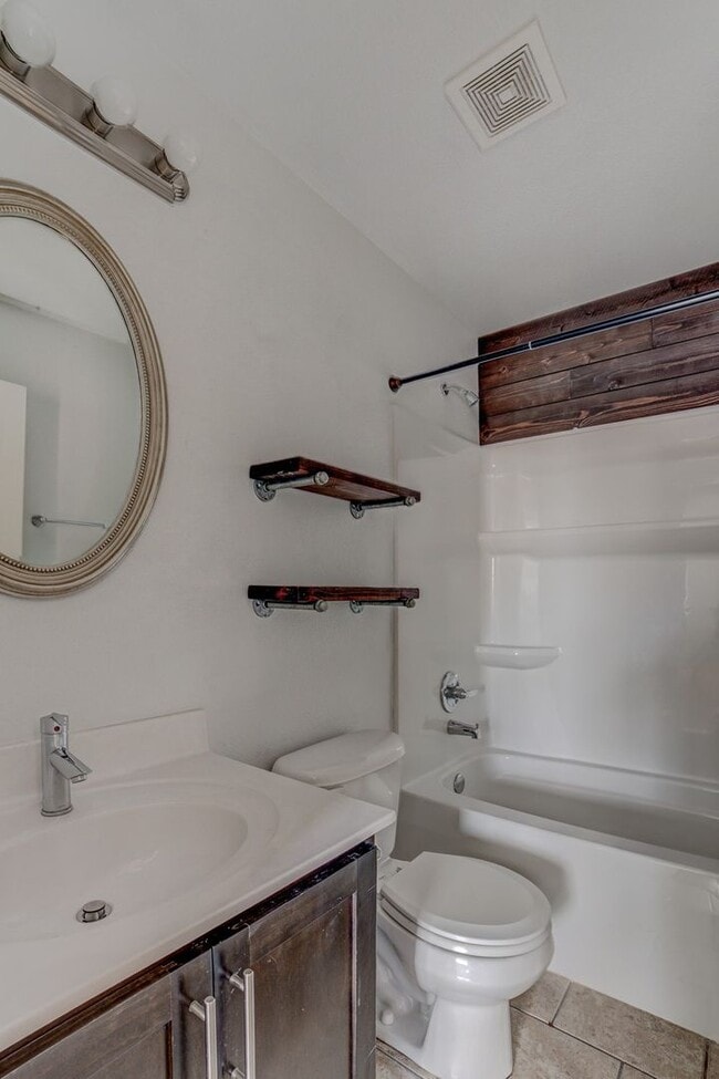 Photo - 3 Bed | 2 Bath in Owasso!