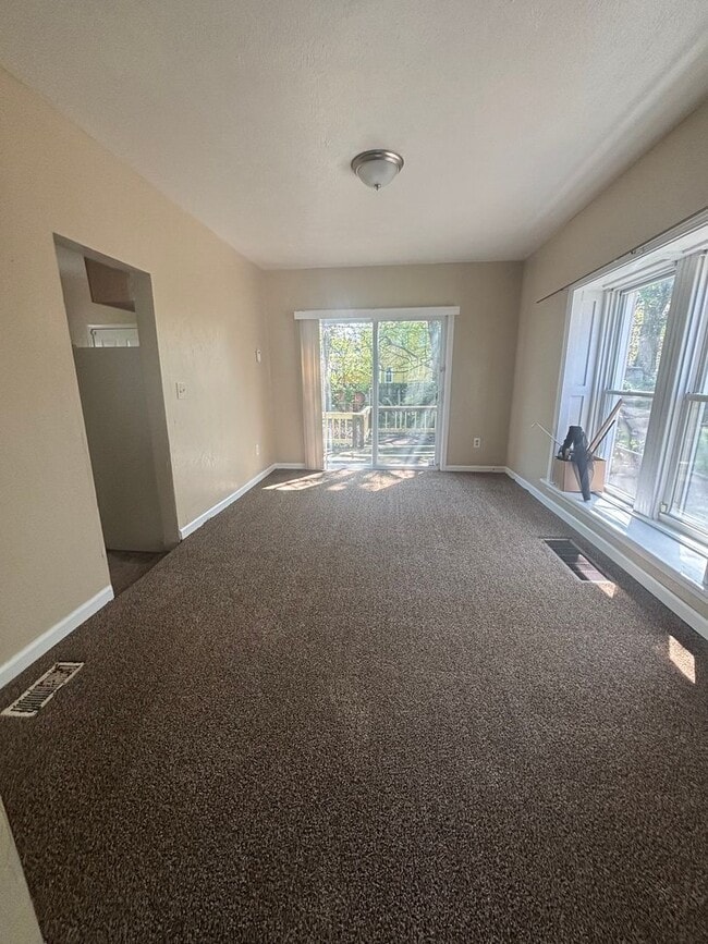 Photo - 4bd Single Cash Pay/Section 8