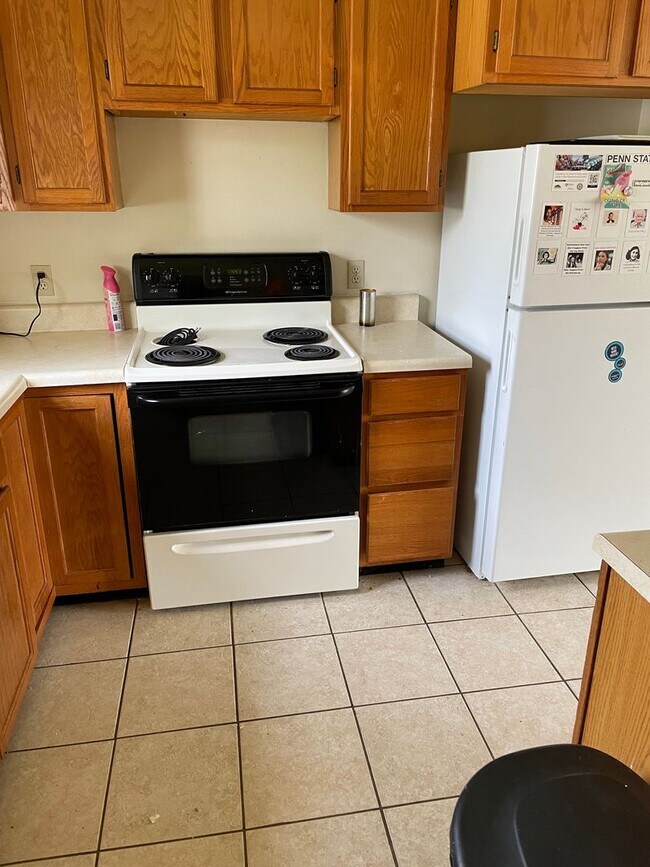 Photo - 830 S Pugh St Unit Apt 2