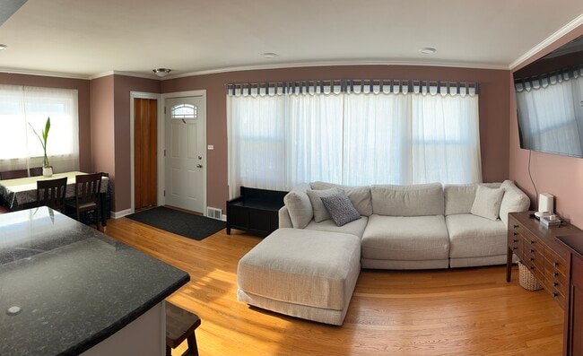 Photo - 9023 Central Ave