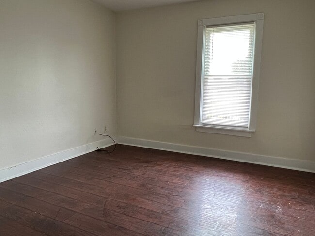 Photo - 1601 NW Bell- AVAILABLE NOW!