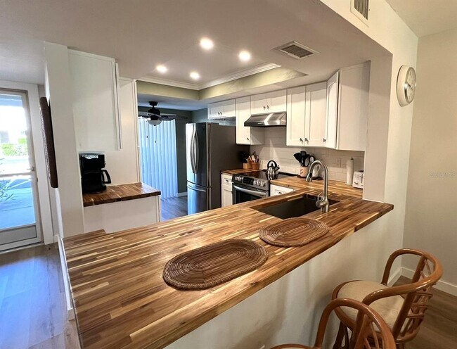 Photo - 5205 Wedgewood Ln Unit 15