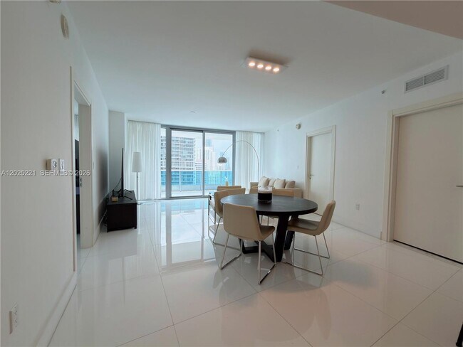 Photo - 200 Biscayne Blvd Way Unit 4104