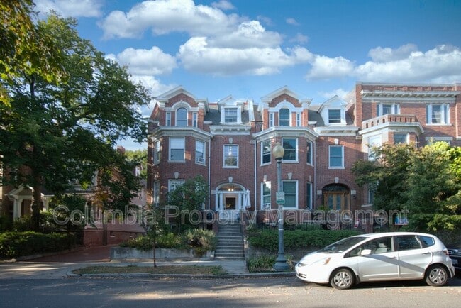 Building Photo - 1707 Kilbourne Pl NW Rental